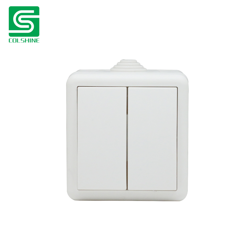 2 gang 1 way switch white.jpg